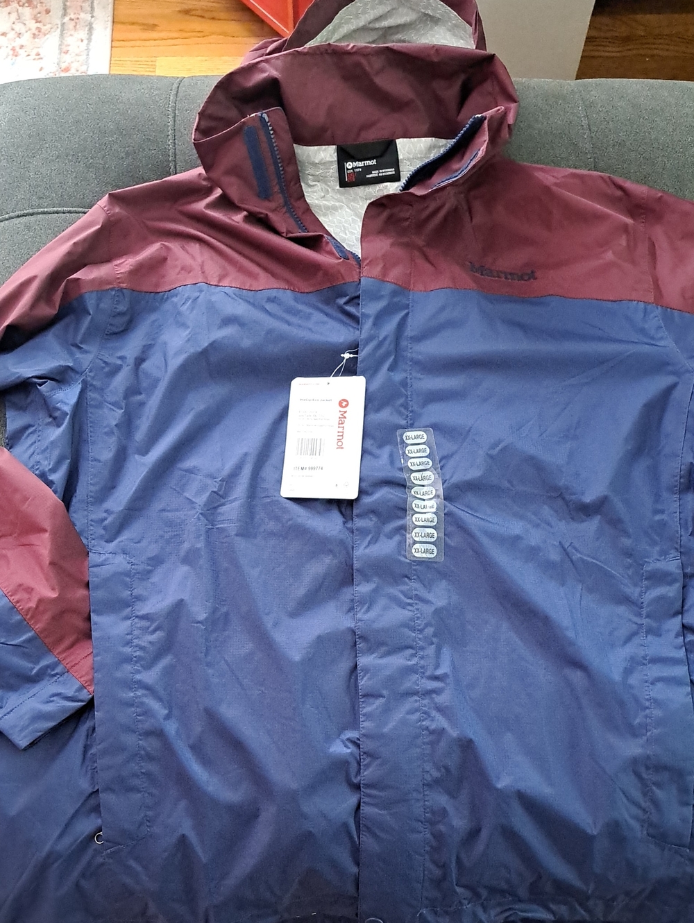 Marmot Men's Two-Tone Hooded Rain Jacket - Navy & Burgundy New XXL.